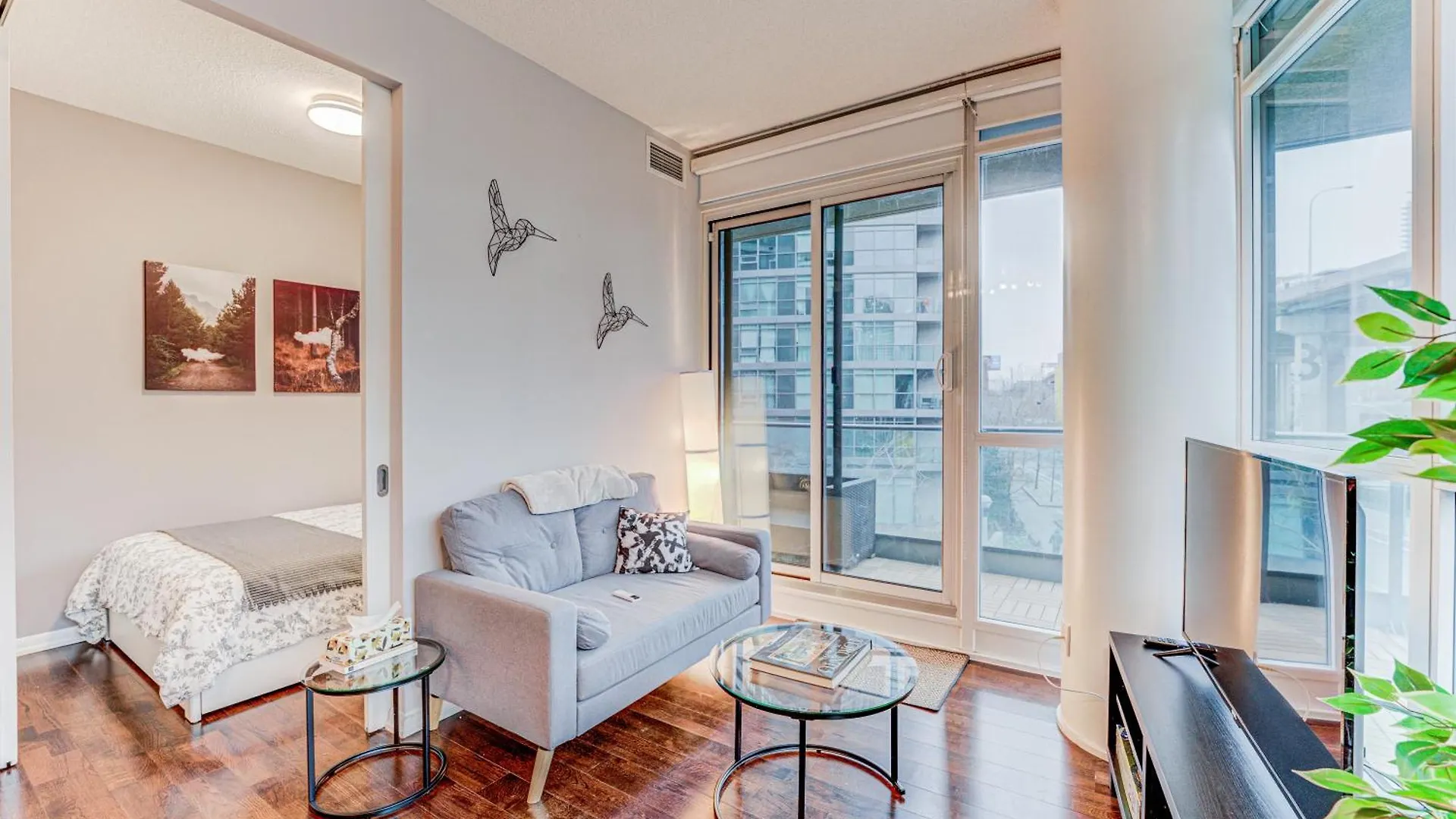 Prime City Pad 2 Bedroom With Cn Tower View Toronto Apartment