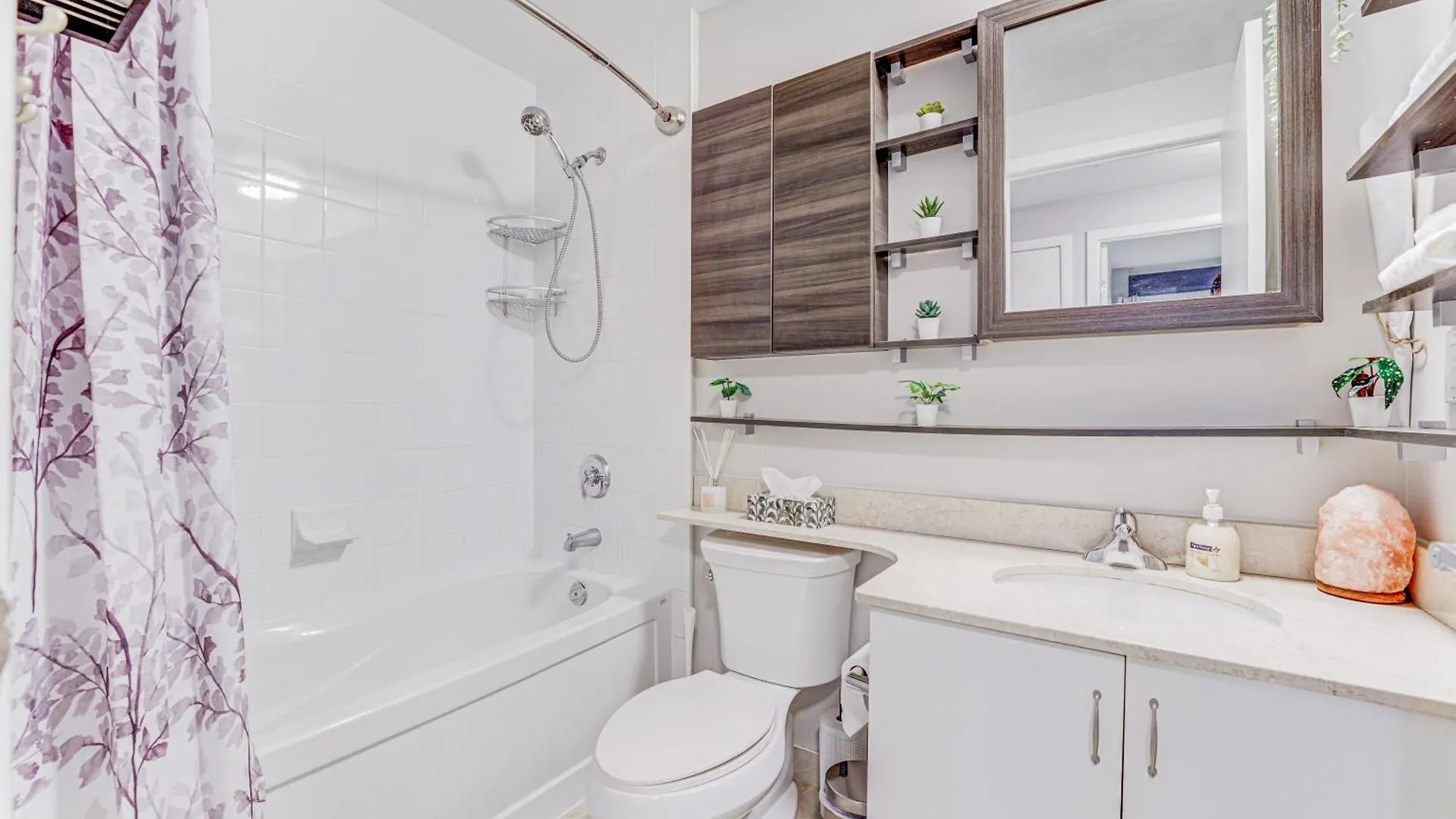 Prime City Pad 2 Bedroom With Cn Tower View Toronto Apartment